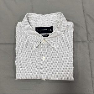 Abercrombie & Fitch Men’s Large Short Sleeve Stretch Button Down Shirt